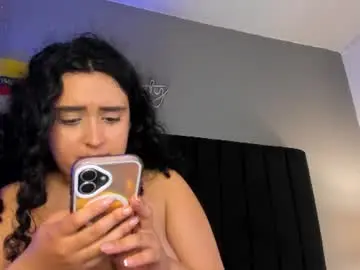 Chaturbate Live Porn of isaxcurves