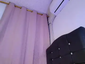 Chaturbate Watch Live Sex Cams of mia_depp