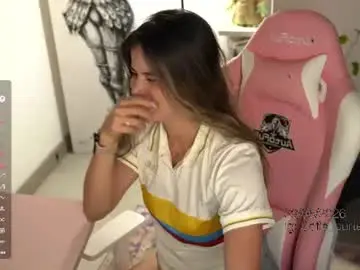Chaturbate Live Sex Cam of tatiana__cortes18
