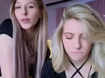 Chaturbate Live Sex Cam of pinkadele