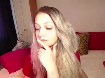 Chaturbate Live Sex Cam of camilashine