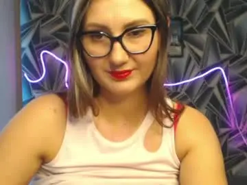 Chaturbate Adult Video Chat of nikkikiss___
