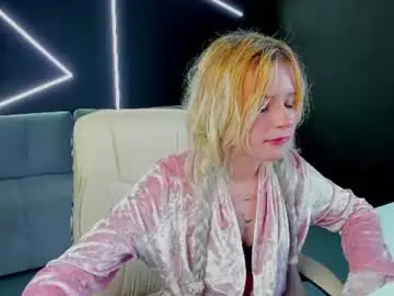 Chaturbate Sex Cam of kiki_peach