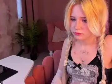 Chaturbate Live Porn of kiki_peach