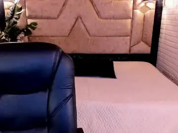 Chaturbate Best live sex cam show of crimson_tati