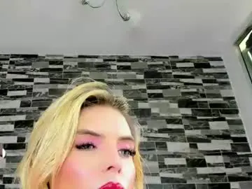 Chaturbate Live Sex Cam of xthesexyboyx