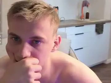 Chaturbate Sex Cam of holiday_boys
