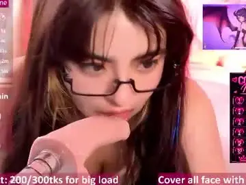 Chaturbate Live Sex Cam of hikiko_doll_