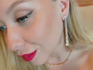 Chaturbate Adult Video Chat of _mari_