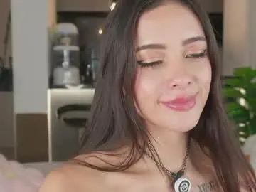 Chaturbate Live Sex Cam of daphne_cooper1