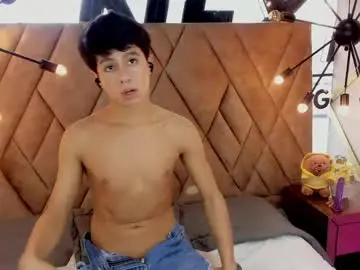 Chaturbate Free Live Porn of saintdangelo