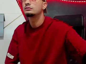 Chaturbate Live Sex Cam of brandontatex