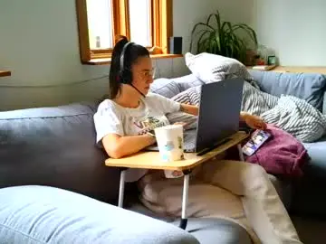 Chaturbate Free Porn Cam of emyxxl