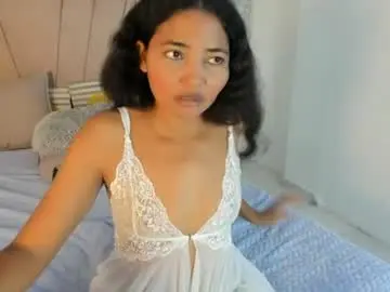 Chaturbate Live Sex Cam of ely_soul