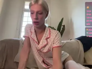 Chaturbate Best live sex cam show of hung_angel_xxl