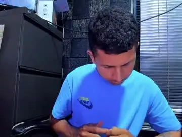Chaturbate Free Live Porn of g_lincoln
