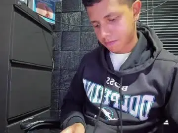 Chaturbate Free Live Porn of g_lincoln