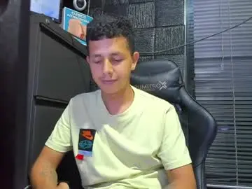 Chaturbate Live Sex of g_lincoln