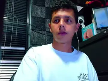 Chaturbate Adult Webcam of g_lincoln