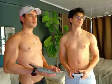 Chaturbate Live Sex Cam of maisonbastian