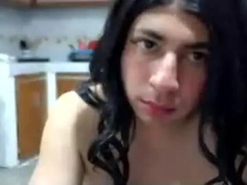 Chaturbate Live Sex Cam of yasmin_paez23