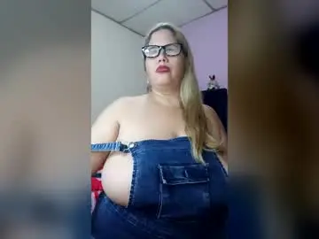 Chaturbate Nude Webcam of elizabethtaylor1