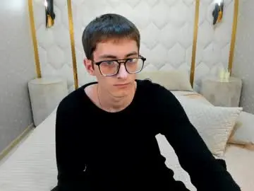 Chaturbate Nude Webcam of ronbevs