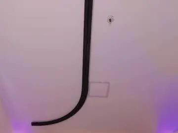 Chaturbate Live Sex Cam of mr_mikee_