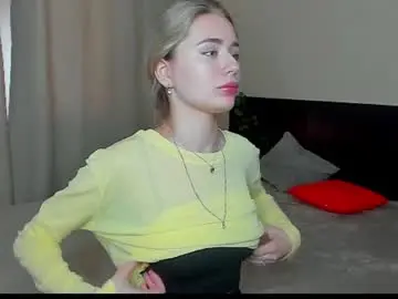 Chaturbate Live Sex Cam of hot_kittie_hot