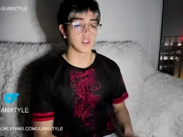 Chaturbate Best live sex cam show of juancamroom