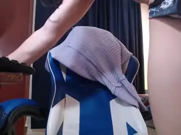 Chaturbate Live Sex Cam of lilith_ayanami