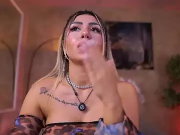 Chaturbate Adult Video Chat of lucyyrosse