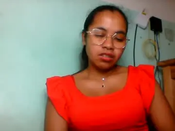 Chaturbate Adult Webcams of rinah856024
