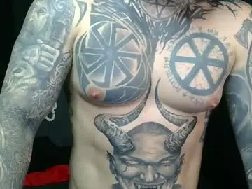 Chaturbate Live Sex Cam of devilwithtats