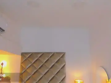 Chaturbate Best live sex cam show of malaia_hills