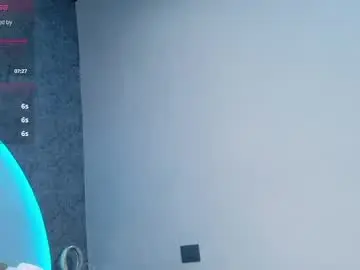 Chaturbate Live Sex Cam of shanelsmiith