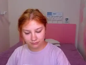 Chaturbate Live Sex Cam of angelinalow