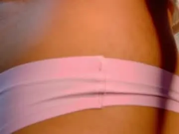 Chaturbate Live Porn of amelialaurent_