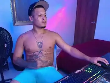 Chaturbate Best live sex cam show of master_nauthy12boy