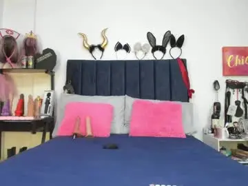 Chaturbate Adult Video Chat of emmily_giraldo