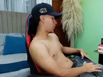 Chaturbate Watch Live Sex Cams of ricky_backus