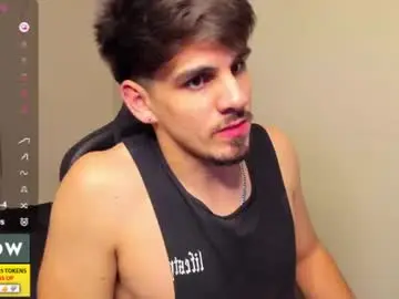 Chaturbate Free Porn Cam of derekcb