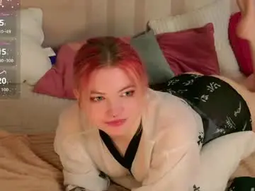 Chaturbate Live Sex Cam of mila_taylorrr