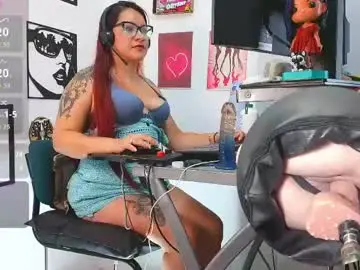 Chaturbate Best live sex cam show of kyobiker223
