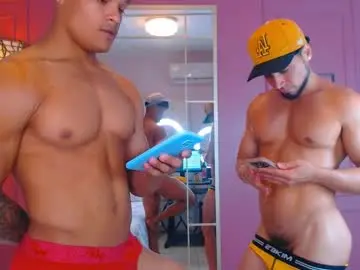 Chaturbate Sex Cam of hotcrew_