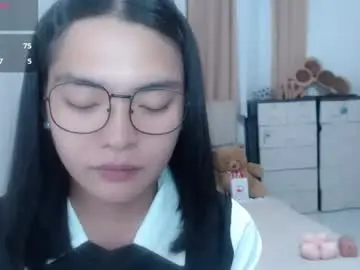 Chaturbate Live Sex Cam of zhaviahale