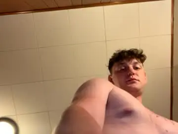 Chaturbate Free Porn Cam of sexylax69