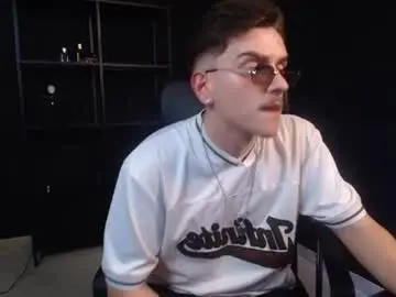 Chaturbate Live Porn of felixstark