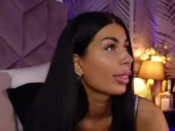 Chaturbate Live Sex Cam of evarhea