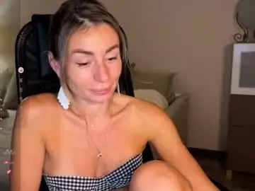 Chaturbate Watch Live Sex Cams of aliceevan